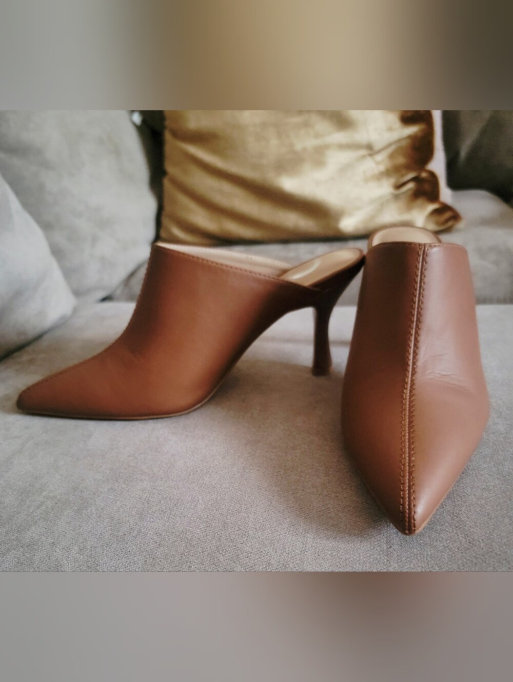 Journee Collection Shiyza Cognac Pointed Toe Mule Pumps - Brand New - Size 6.5